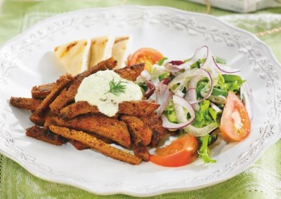 Gyros de seitán con tzatziki de eneldo