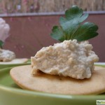 Ricotta de anacardos y cebolleta